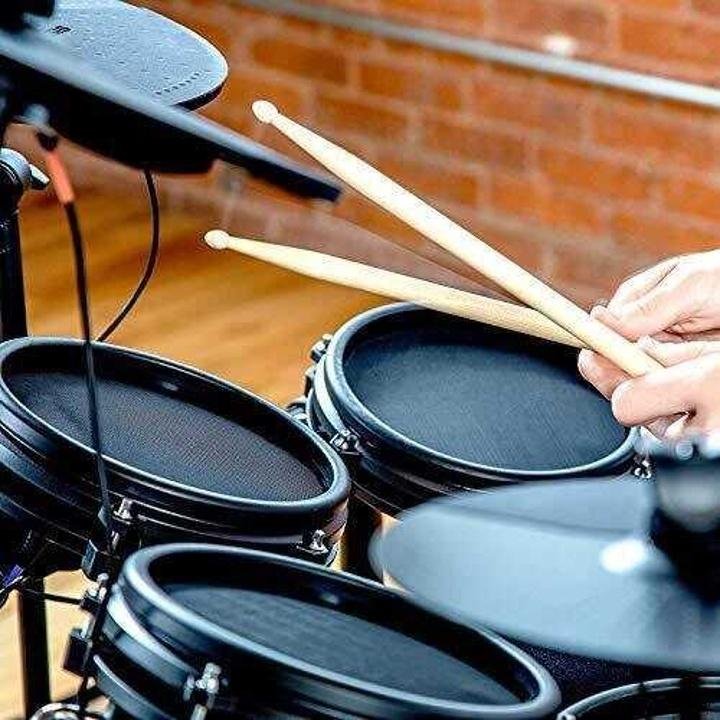 Alesis Drums Nitro Mesh Kit – Eight Piece All Mesh Electronic Drum Kit With Super Solid Aluminum Rack, 385 Sounds, 60 Play Along Tracks, Connection Cables, Drum Sticks & Drum Key Included - Image 23