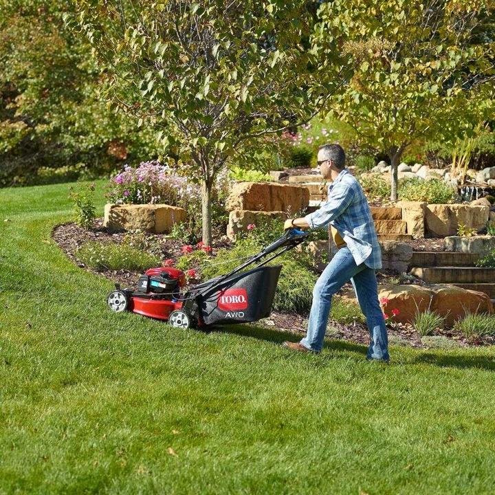 Toro Recycler 22 in. All-Wheel Drive Personal Pace Variable Speed Gas Self Propelled Mower with Briggs and Stratton Engine - Image 3