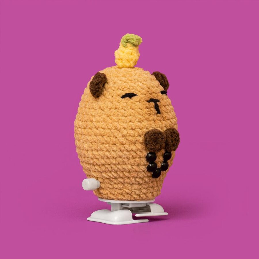 Walking Capybara Crochet Kit - Image 2