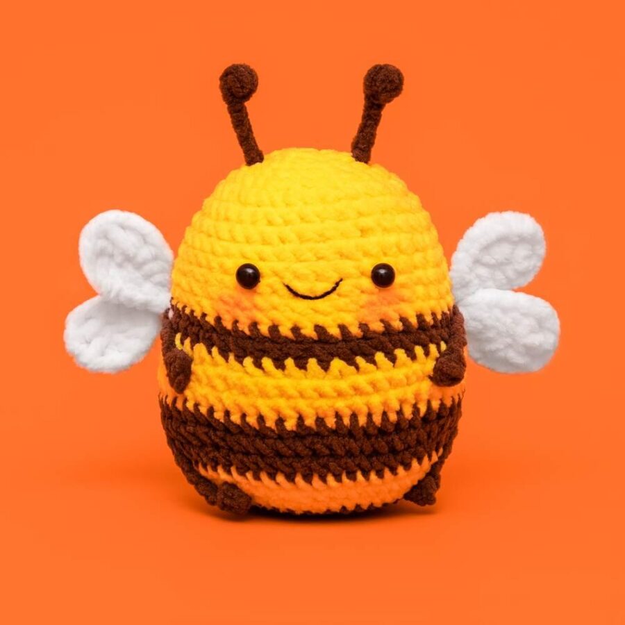 Cute Magnetic Animals Capybara Bee Little Fish Love Bear Crochet Kit - Image 12