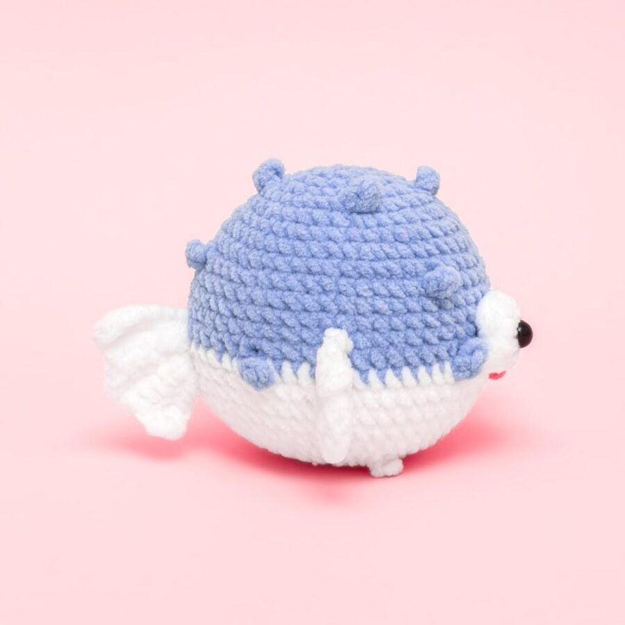 Cute Magnetic Animals Capybara Bee Little Fish Love Bear Crochet Kit - Image 24